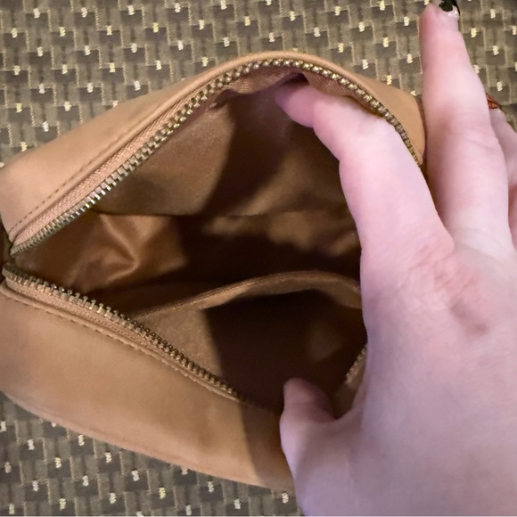 3 FOR $15 Universal Thread Small Brown Cosmetic Bag - Picture 5 of 6